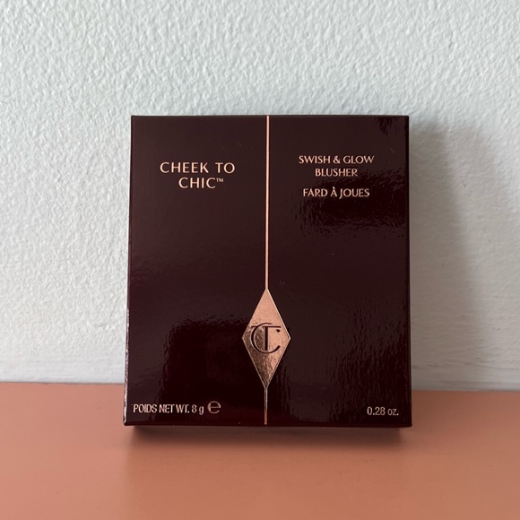 Charlotte Tilbury Pillow Talk Cheek to Chic Swish & Glow blusher ⭐️new in box. - Picture 2 of 9